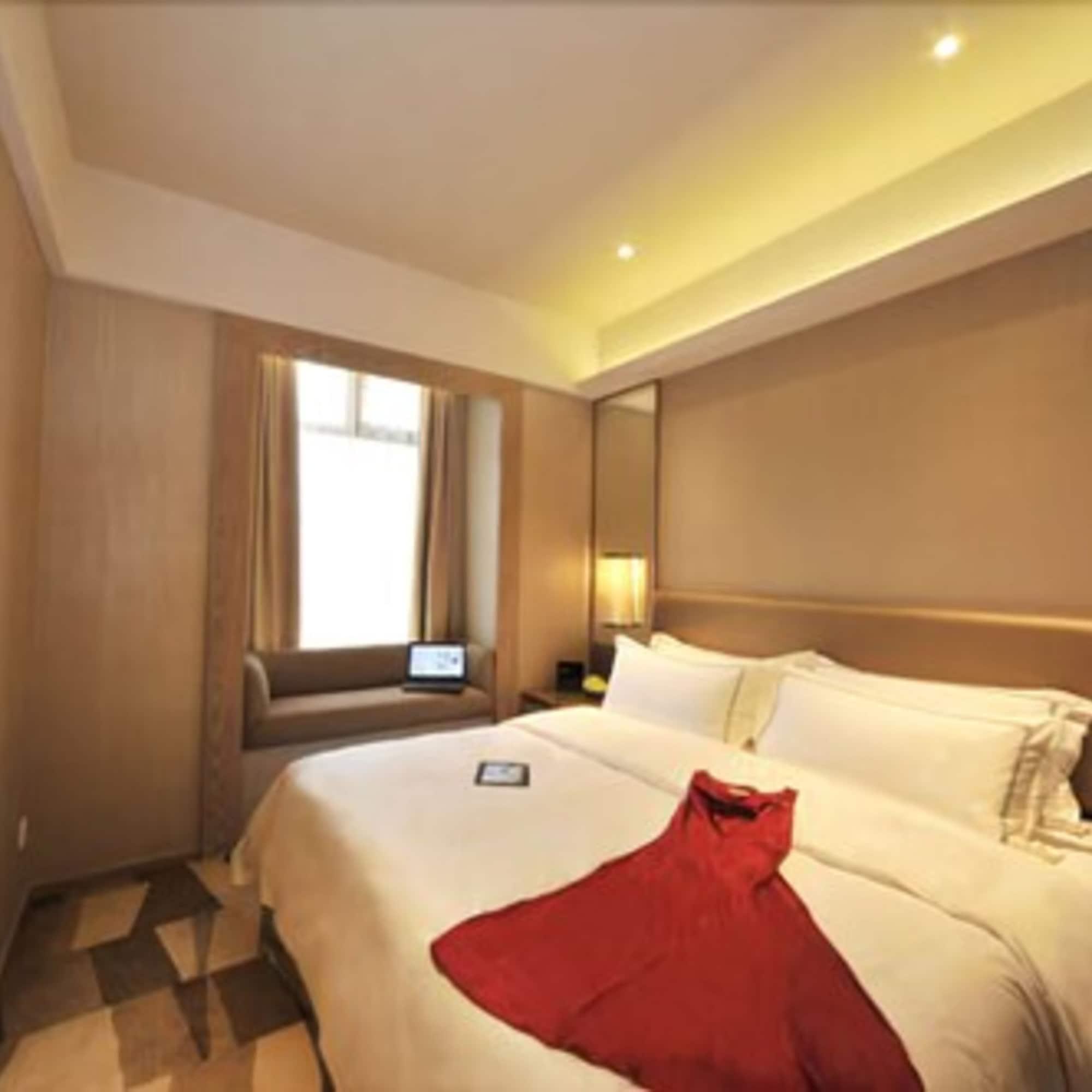 Royal Suites & Towers Wu-chan Exteriér fotografie